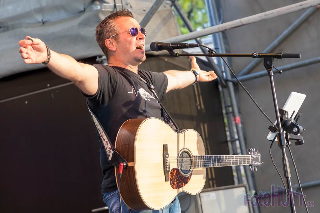 2022-07-16 – Michael Klammer & Band / Schloß Neugebäude