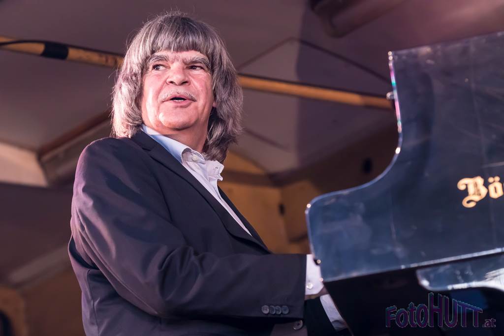 2022-05-21 – Axel Zwingenberger / Heizhaus Strasshof