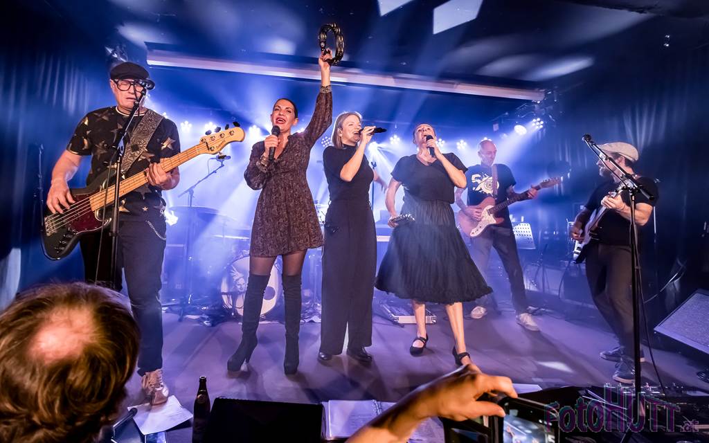 2025-12-20 – DENK – Weihnachtskonzert / Stand-Up-Club – Fischamend