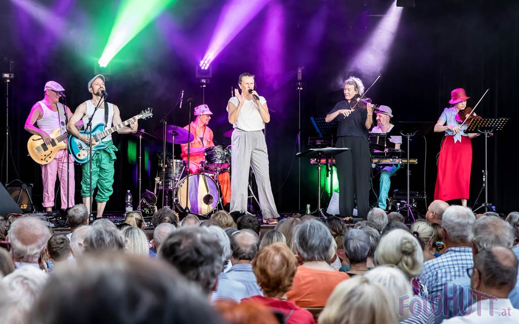 2026-06-26 – DENK und die NOVAKS / Tschauner Bühne