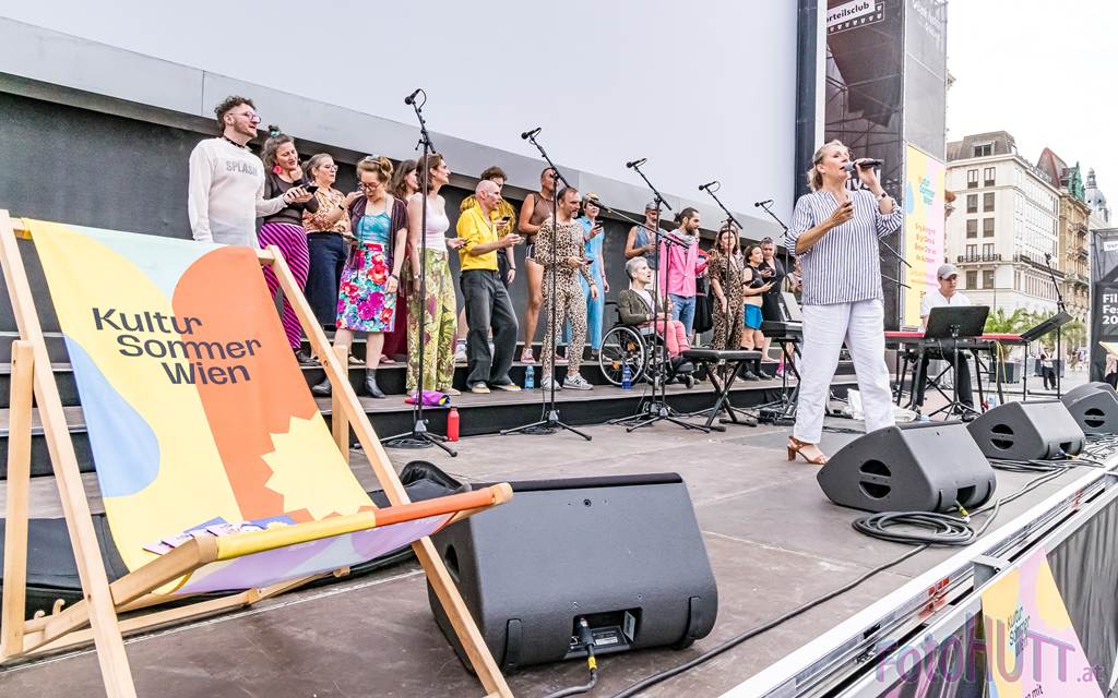2026-07-26 – Birgit Denk – Sing-Along / Rathausplatz